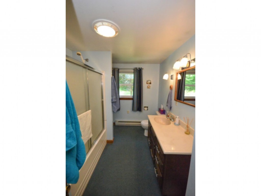 74 Lane Road Raymond, NH 03077 - Photo 13 of 22 Gallery Image 13