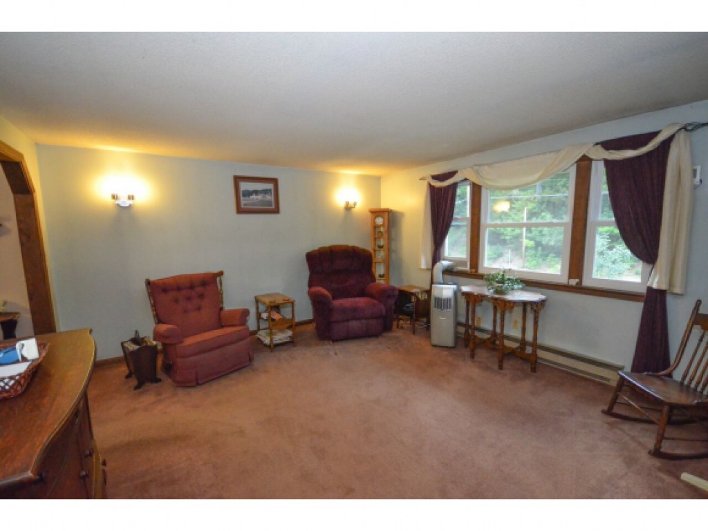 74 Lane Road Raymond, NH 03077 - Photo 8 of 22 Gallery Image 8