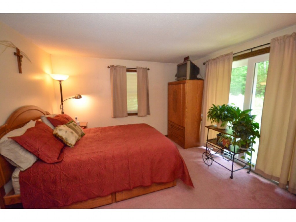 74 Lane Road Raymond, NH 03077 - Photo 10 of 22 Gallery Image 10