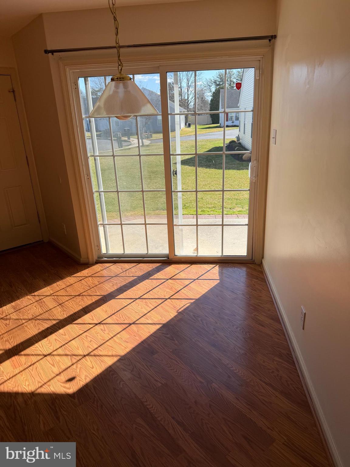 1169 Sharp Road, Unit 21 Vineland, NJ 08360 - Photo 4 of 5 Dining Area