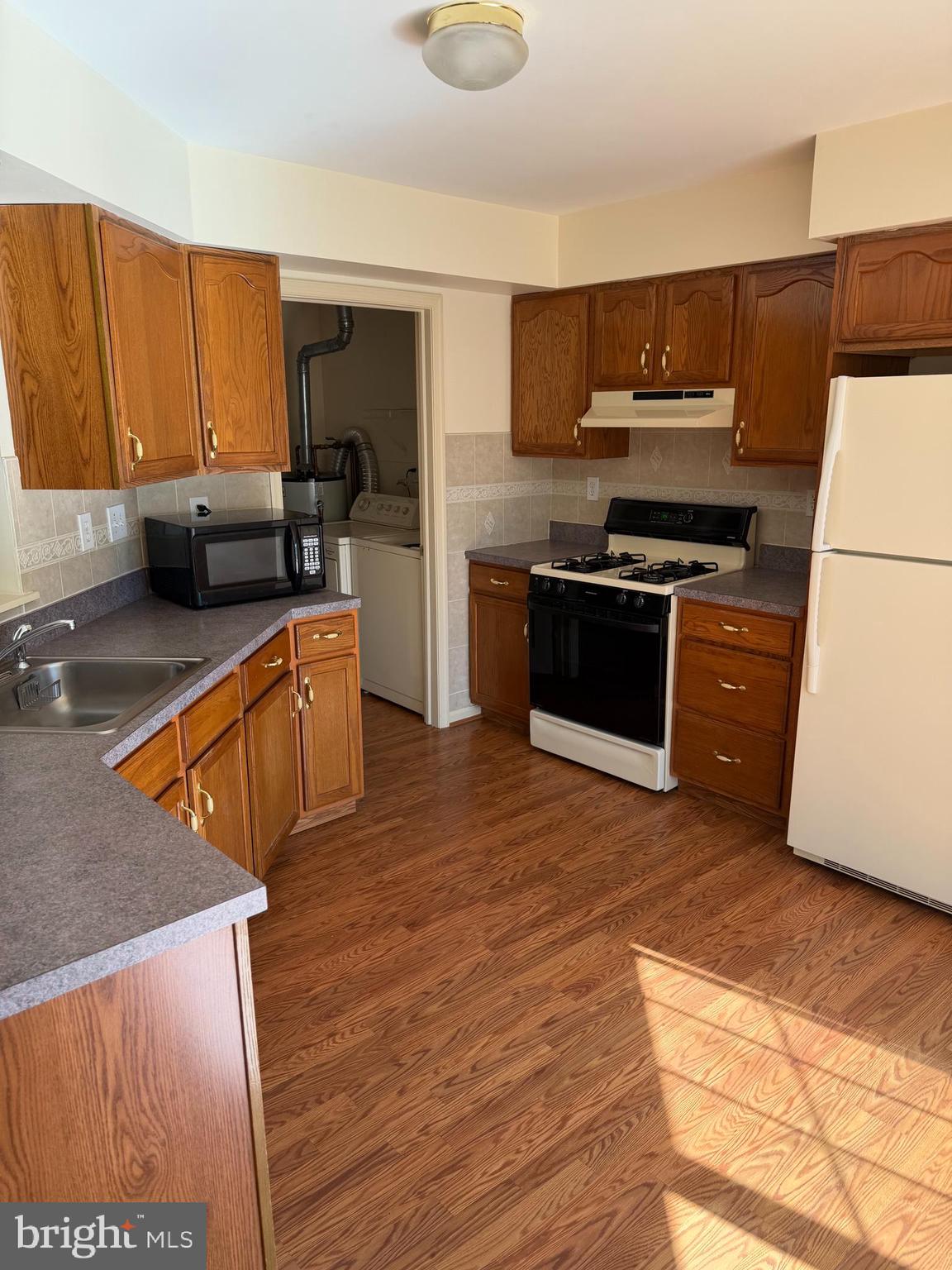 1169 Sharp Road, Unit 21 Vineland, NJ 08360 - Photo 5 of 5 Kitchen