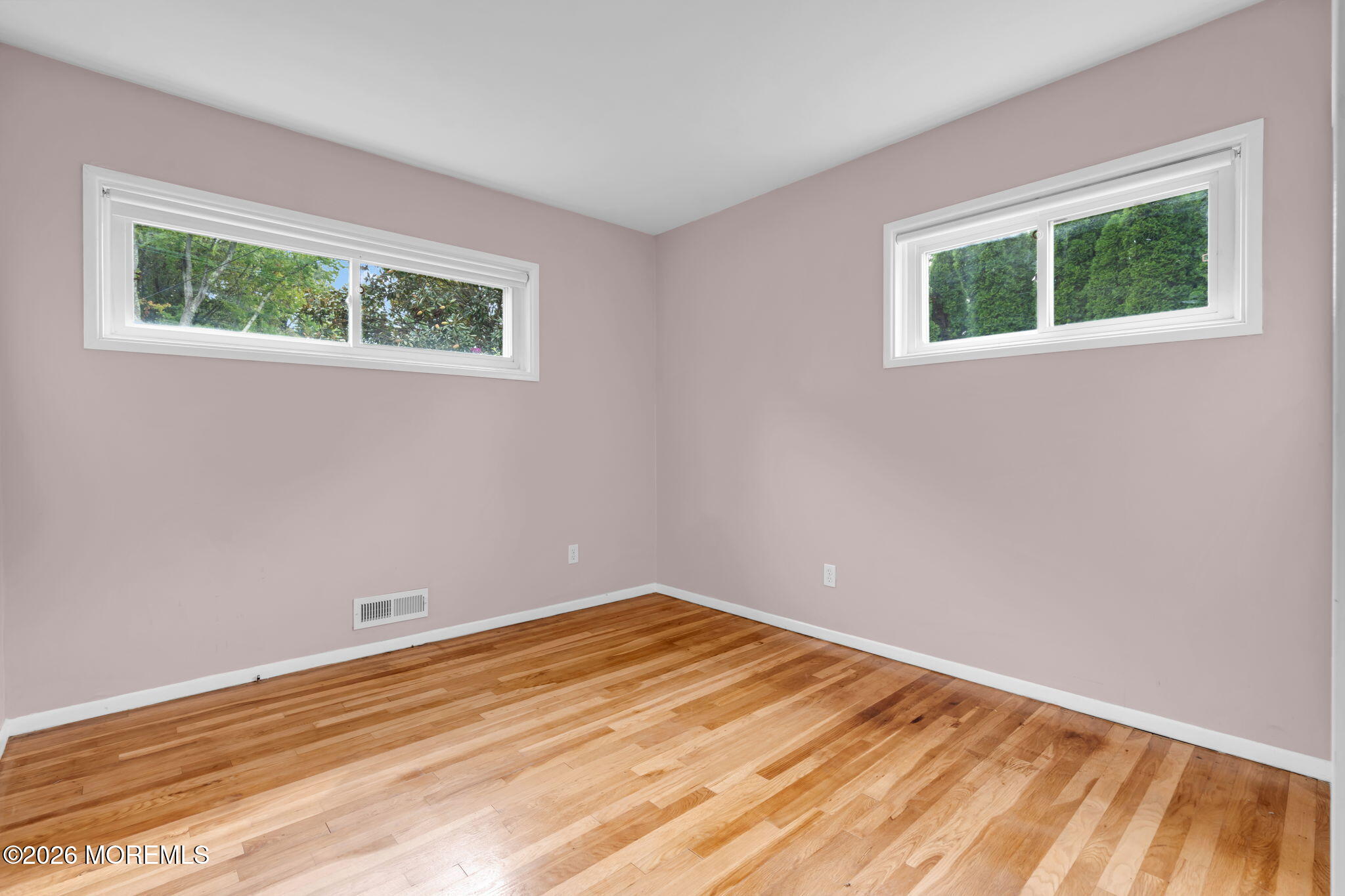 27 Wyckham Road Tinton Falls, NJ 07724 - Photo 28 of 46 42-web-or-mls-DSC00643