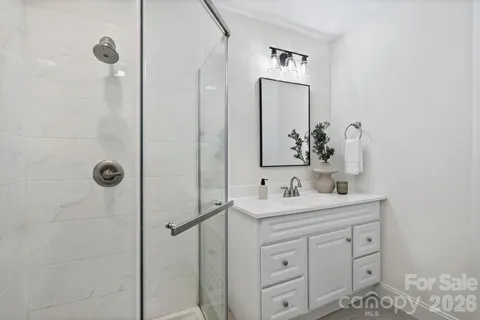 $550,000 | 520 North Poplar Street, Unit I, Charlotte, NC 28202