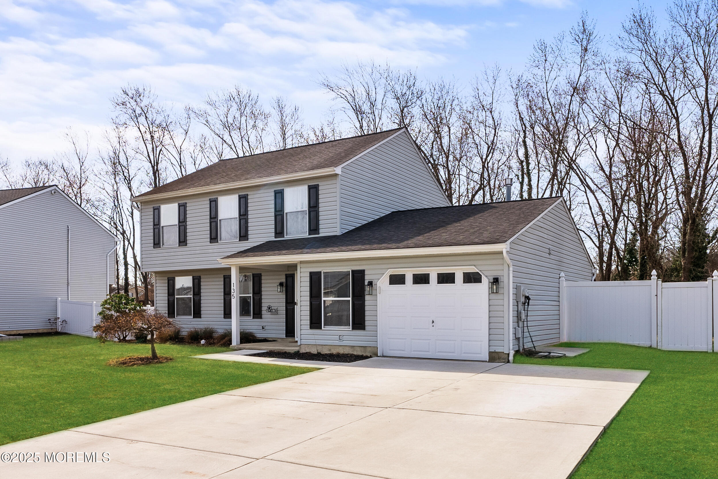 135 Carlton Avenue Evesham, NJ 08053 - Photo 3 of 39 10_010