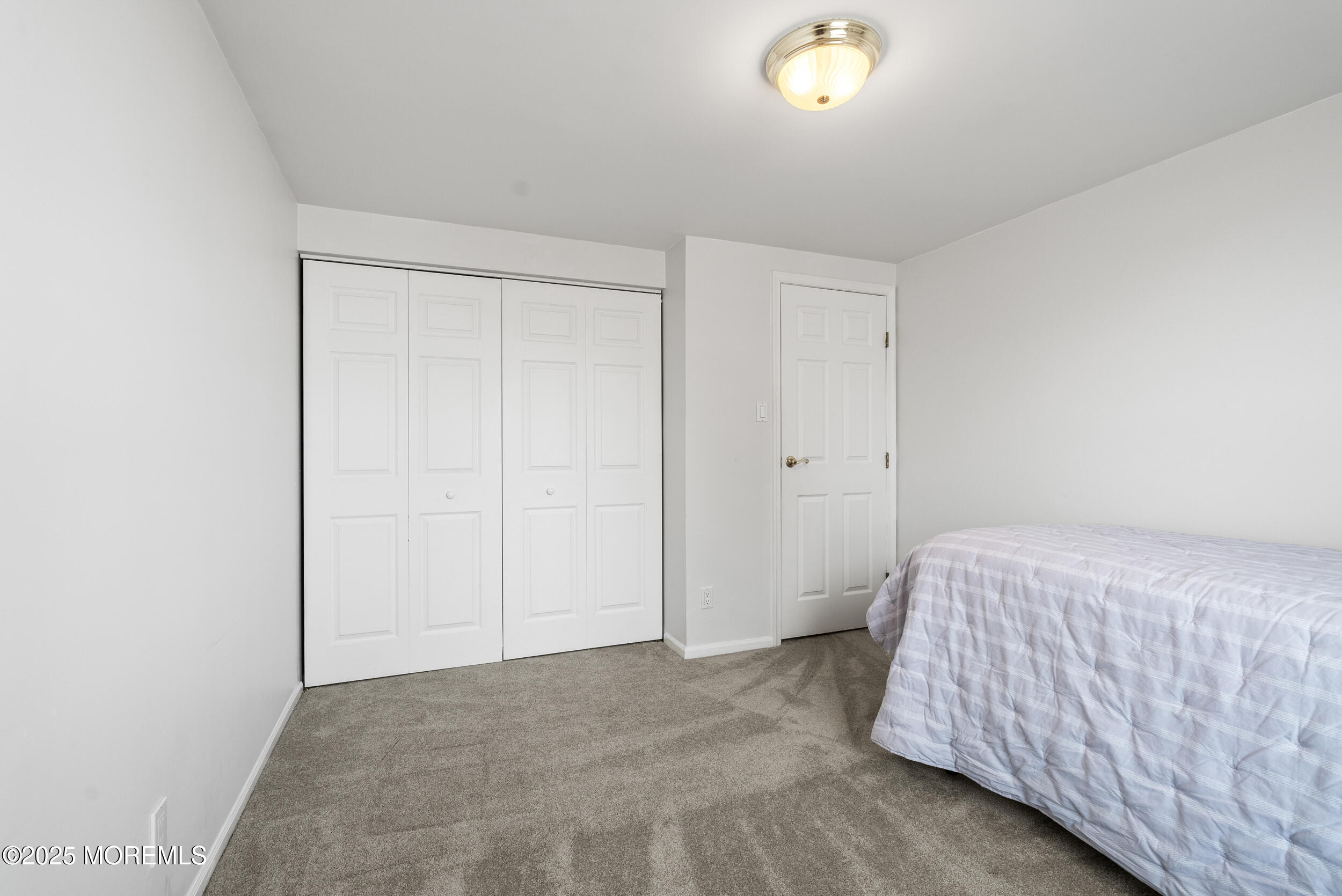 135 Carlton Avenue Evesham, NJ 08053 - Photo 33 of 39 45_045