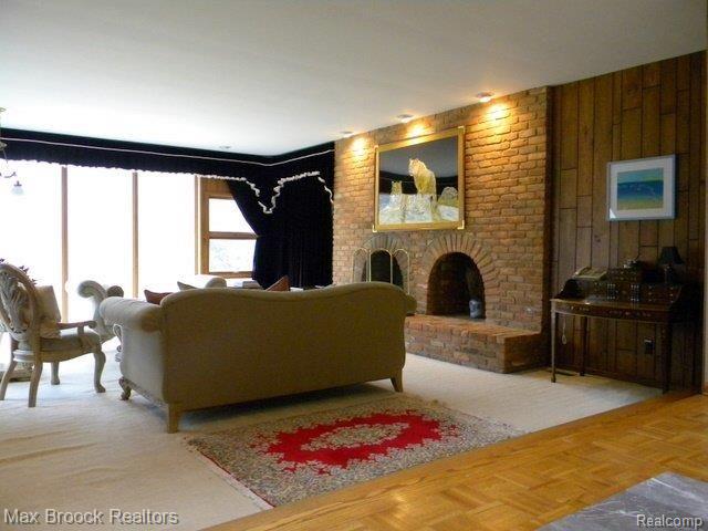 1211 Orchard Ridge Road Bloomfield Hills, MI 48304 - Photo 12 of 24 Liv Rm W/Natural Fireplace