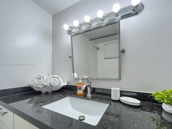 $2,800 | 7904 West Drive, Unit 812, North Bay Village, FL 33141