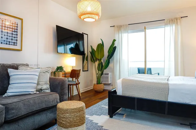 $2,800 | 7904 West Drive, Unit 812, North Bay Village, FL 33141