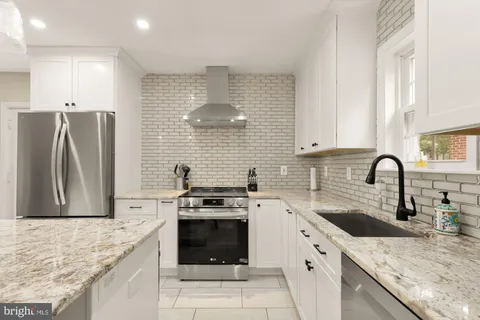 $1,215,000 | 1407 North Inglewood Street, Arlington, VA 22205