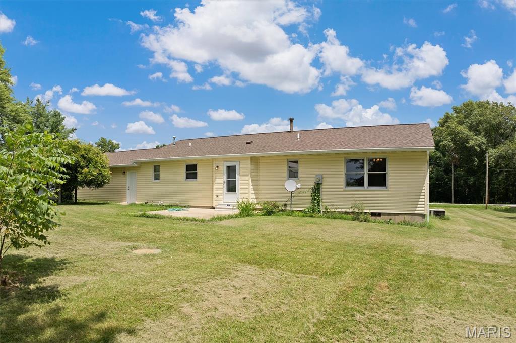 8752 Old Lebanon Troy Road Troy, IL 62294 - Photo 30 of 49