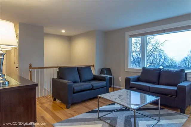 $4,400 | 25 Algonquin Drive, Middletown, RI 02842