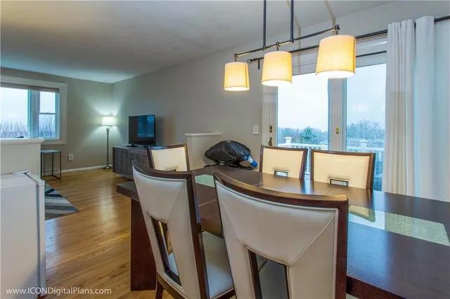 $4,400 | 25 Algonquin Drive, Middletown, RI 02842