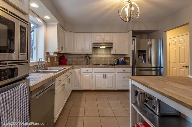 $4,400 | 25 Algonquin Drive, Middletown, RI 02842