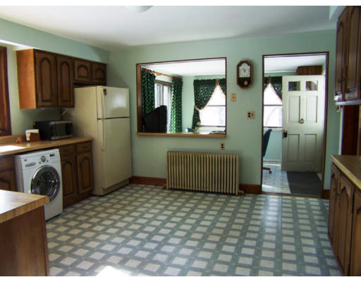 39 Gray Road Andover, MA 01810 - Photo 3 of 13