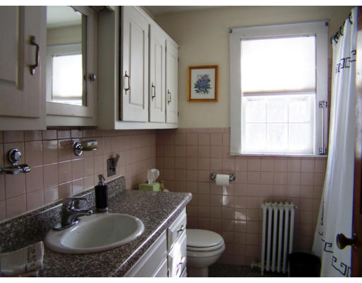39 Gray Road Andover, MA 01810 - Photo 10 of 13