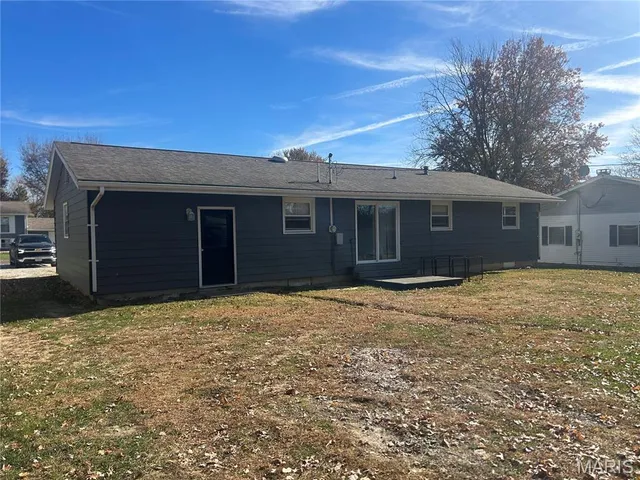 $174,900 | 1133 Teresa Lane, Carrollton, IL 62016