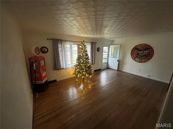 $159,000 | 1133 Teresa Lane, Carrollton, IL 62016