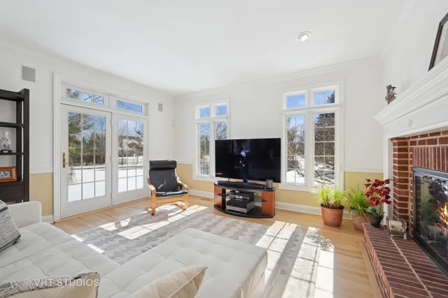 $1,950,000 | 860 Gage Lane, Lake Forest, IL 60045