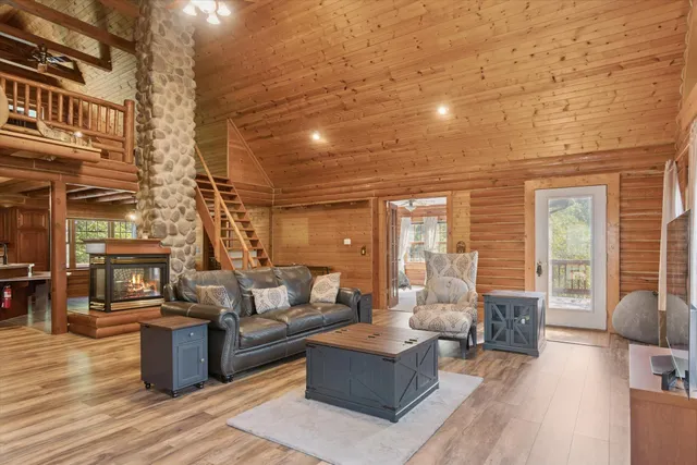 $529,900 | 1750 Fox Road, Jackson, MI 49201