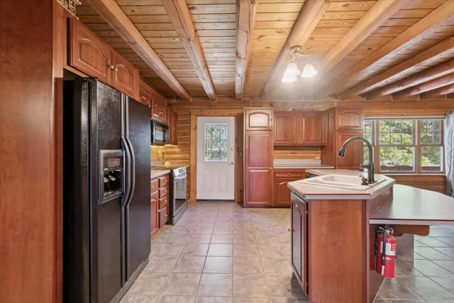 $529,900 | 1750 Fox Road, Jackson, MI 49201