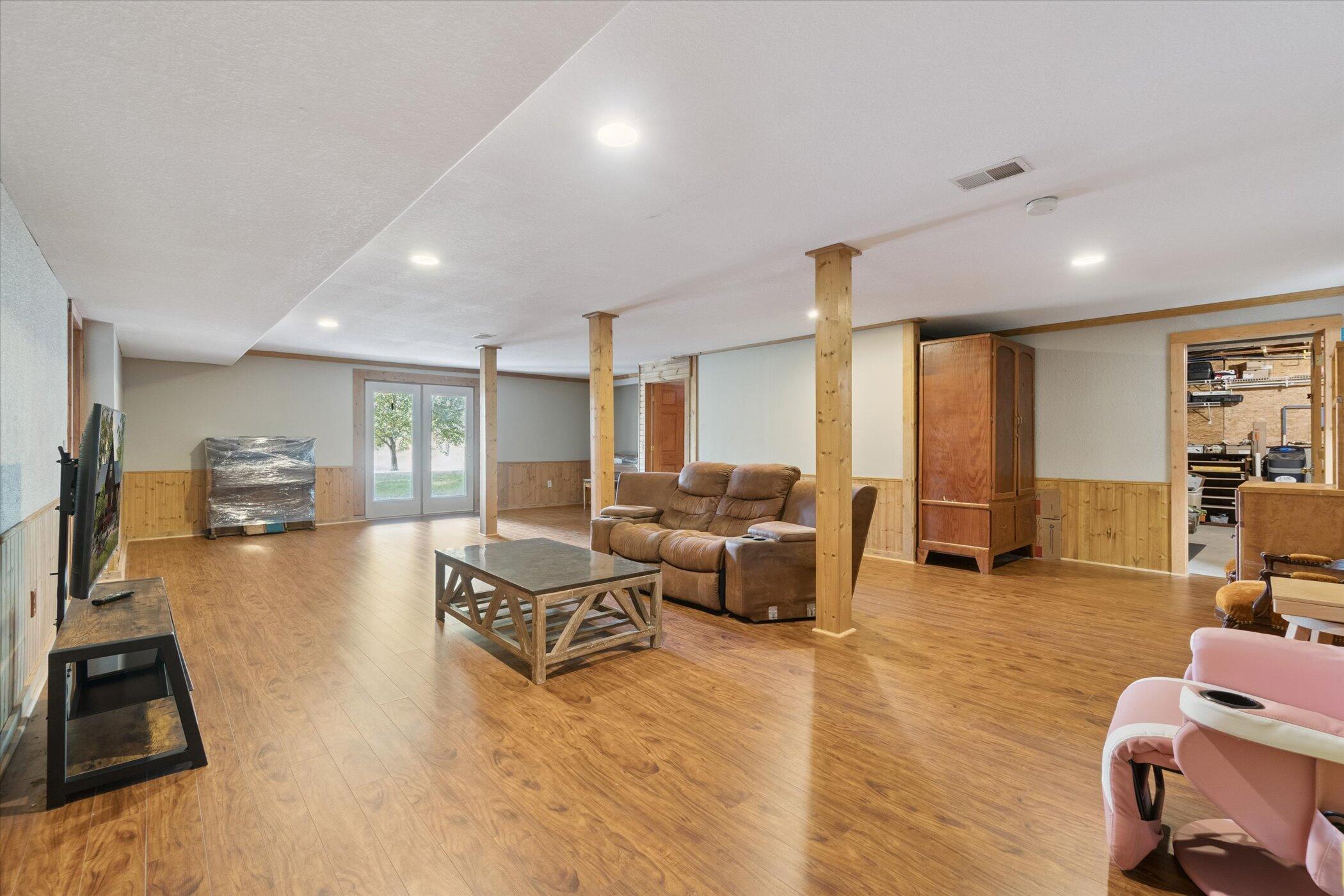 1750 Fox Road Jackson, MI 49201 - Photo 35 of 72 basement oversized living area