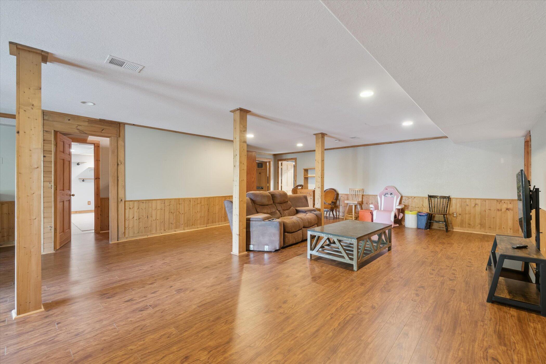 1750 Fox Road Jackson, MI 49201 - Photo 36 of 72 basement oversized living area
