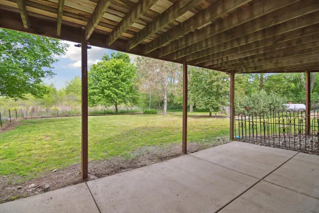 $529,900 | 1750 Fox Road, Jackson, MI 49201