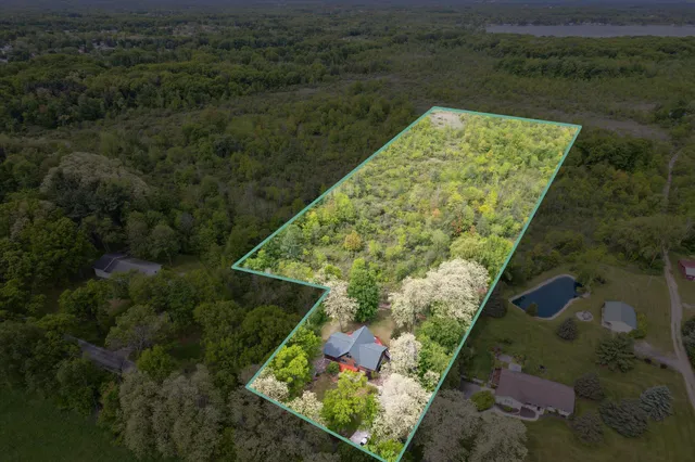 $529,900 | 1750 Fox Road, Jackson, MI 49201