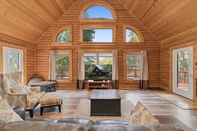 $529,900 | 1750 Fox Road, Jackson, MI 49201