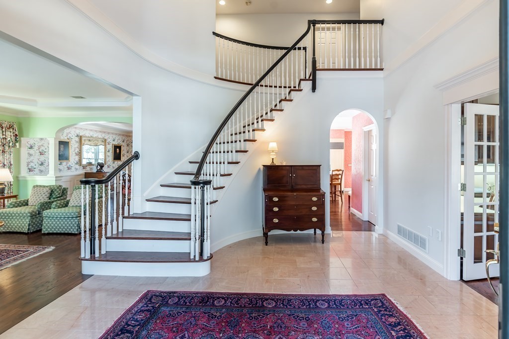 3 Cabot Road Andover, MA 01810 - Photo 4 of 42 Gallery Image 4