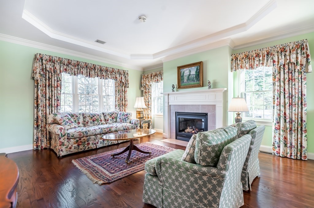 3 Cabot Road Andover, MA 01810 - Photo 7 of 42 Gallery Image 7