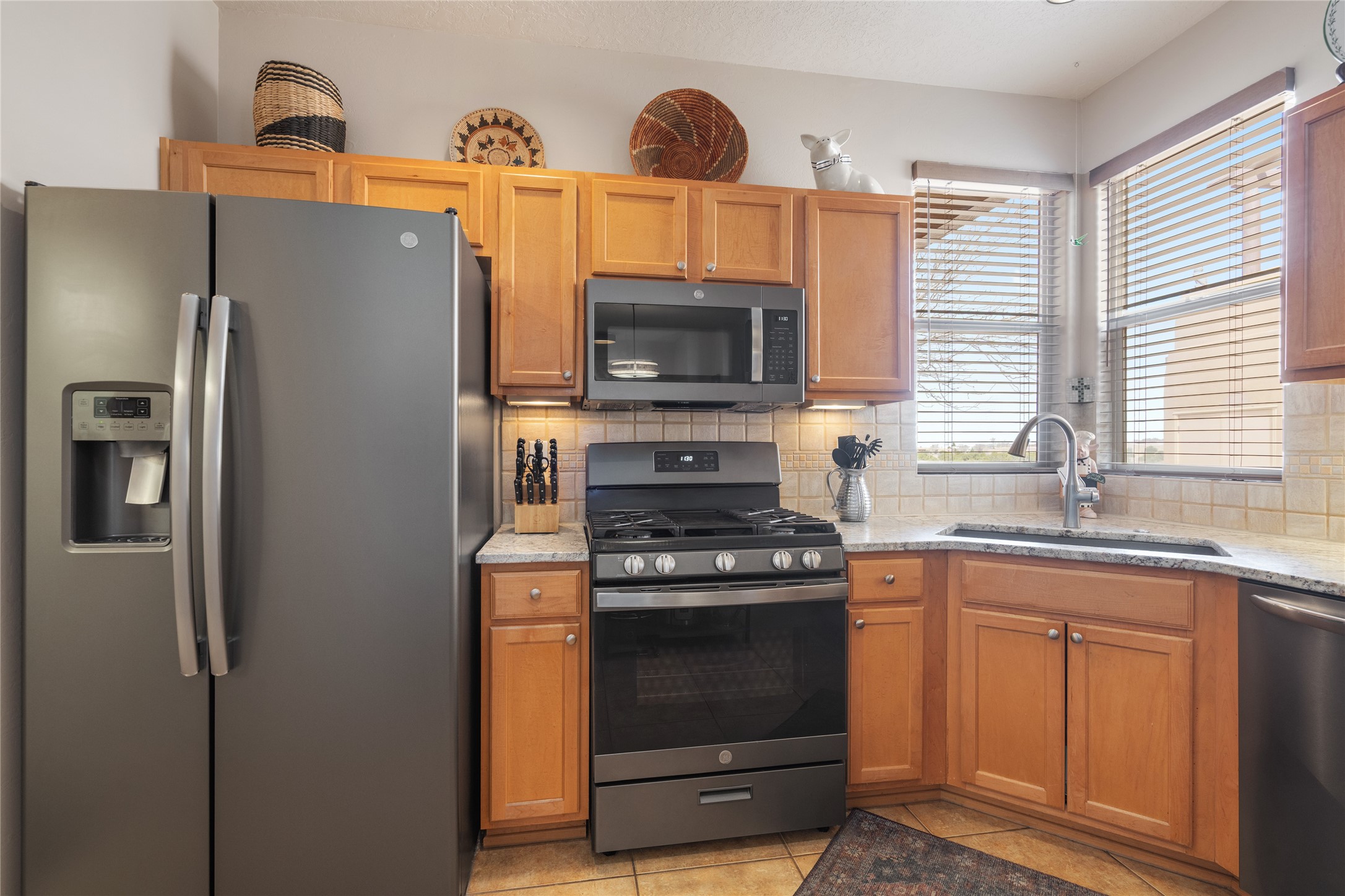 18 Emory Pass Santa Fe, NM 87508 - Photo 10 of 42