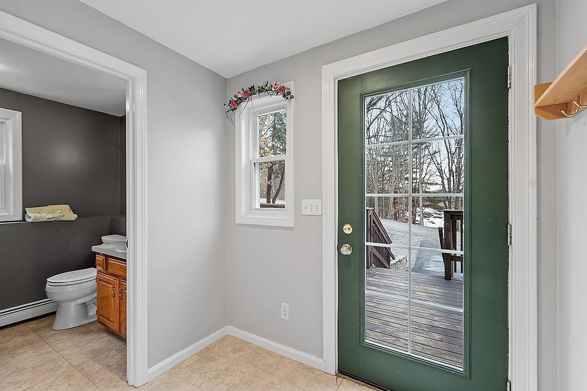 22 Hunt Pond Road Sandown, NH 03873 - Photo 5 of 22