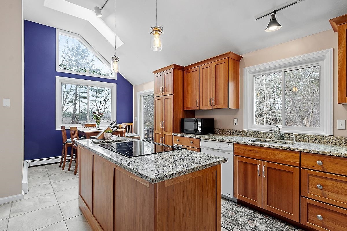 22 Hunt Pond Road Sandown, NH 03873 - Photo 6 of 22