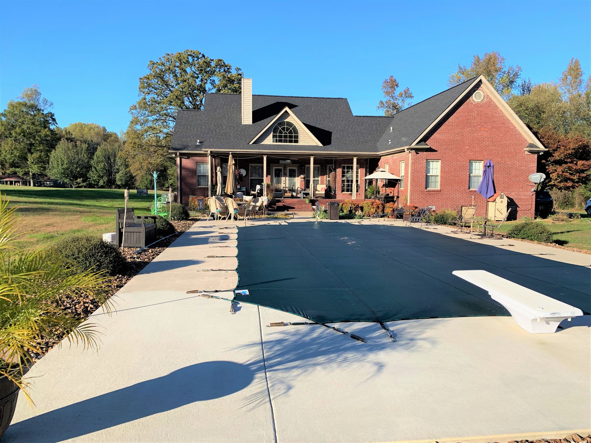 83 Old Quick Road Fayetteville, TN 37334 - Photo 4 of 41 a front view of house with yard and lake view