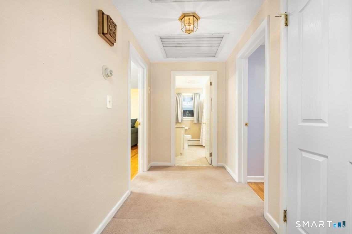43 Edward Street Wethersfield, CT 06109 - Photo 20 of 40 Main Hallway