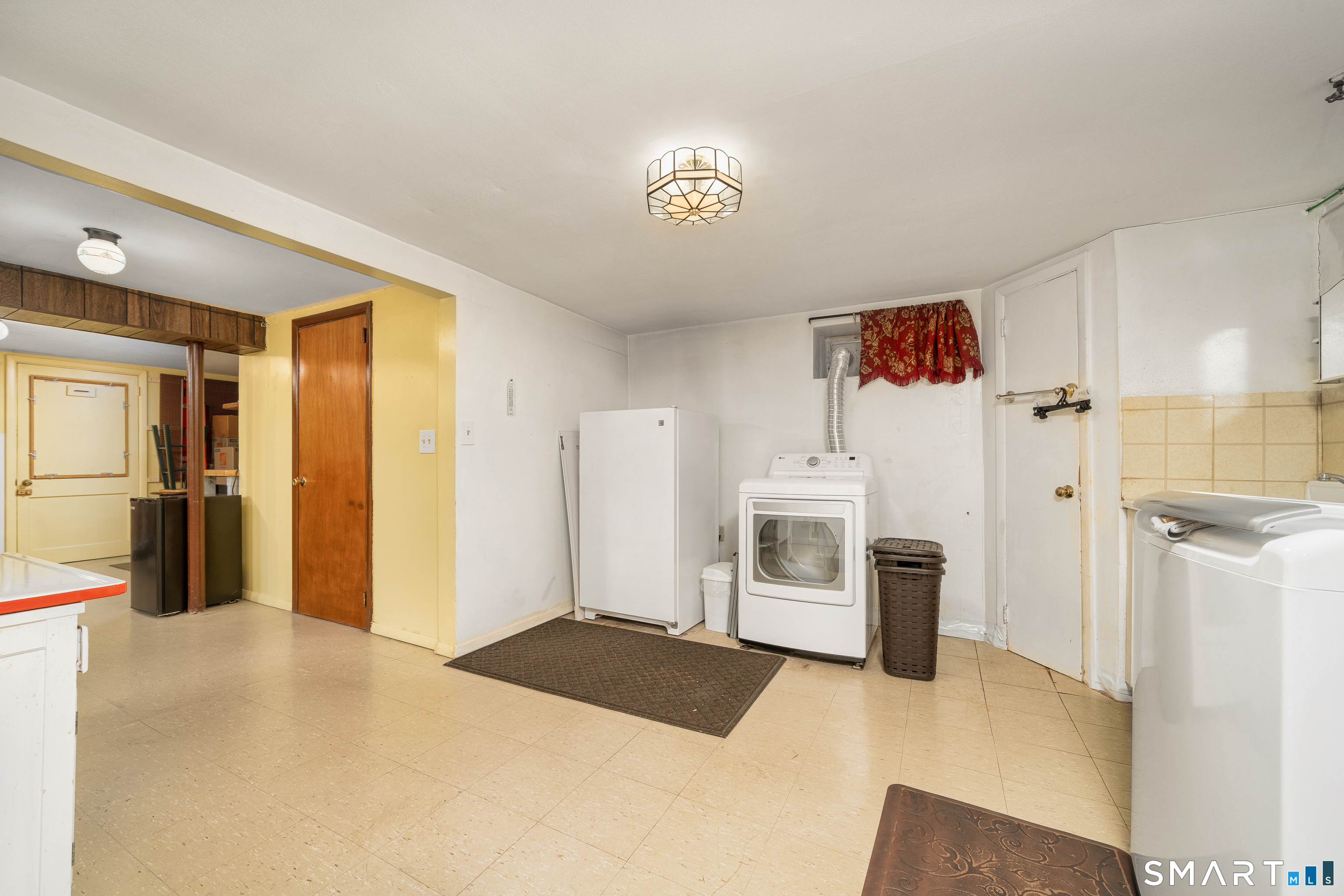 43 Edward Street Wethersfield, CT 06109 - Photo 30 of 40 Lower level partially finished (Needs heat)