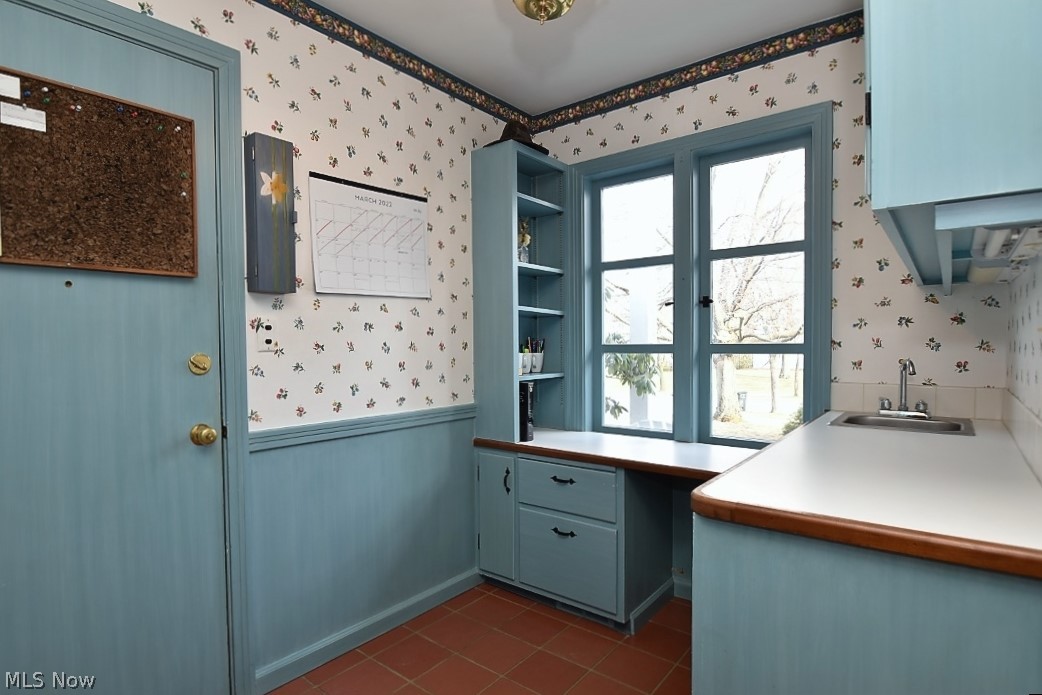 24610 Duffield Road Beachwood, OH 44122 - Photo 15 of 29 Terrific Mud Room off the kitchen
