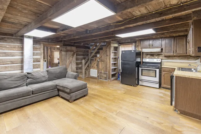 $1,200,000 | 880 Old Smithville Highway North, Sparta, TN 38583