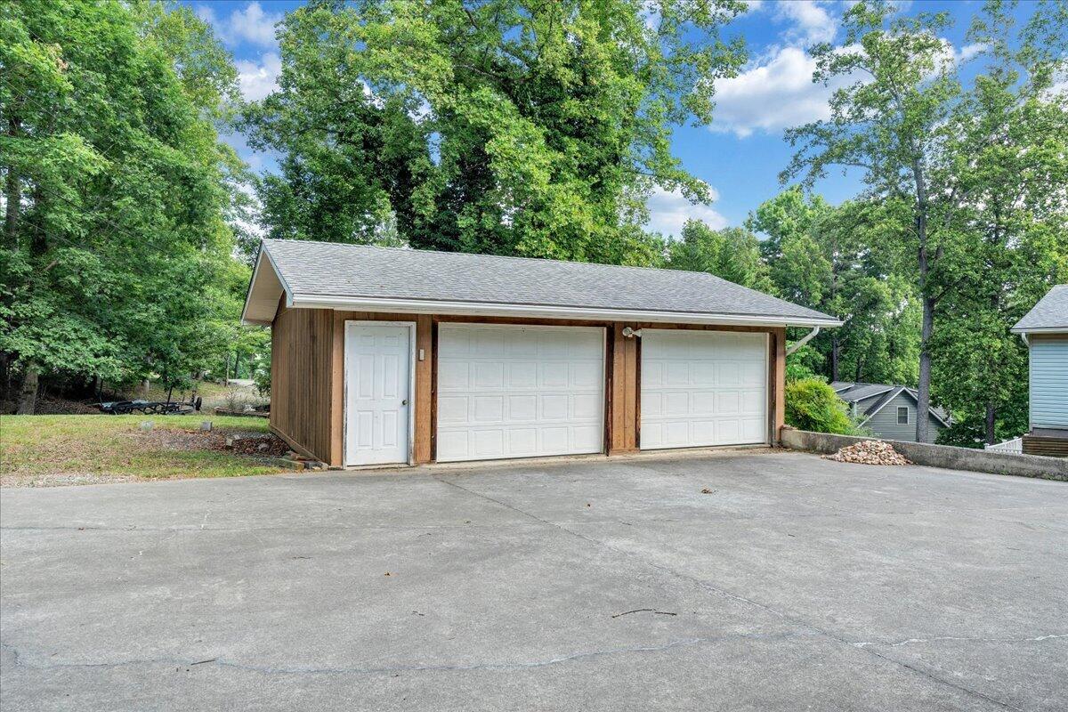 3222 Lakewood Forest Road Moneta, VA 24121 - Photo 66 of 97 66-MIB09924
