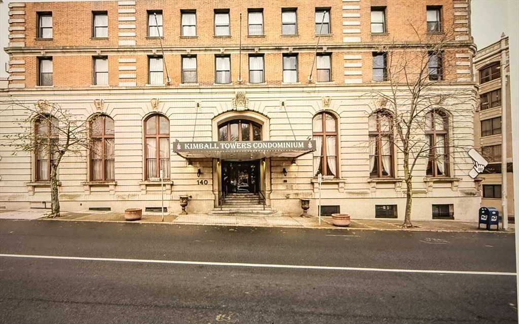 140 Chestnut Street, Unit 604 Springfield, MA 01103 - Photo 2 of 21 a view of a building with a street