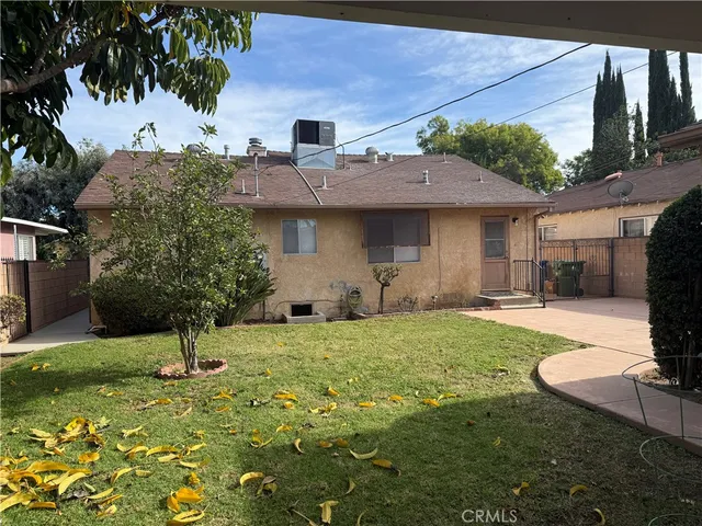 $4,000 | 6857 Chimineas Avenue, Reseda, CA 91335
