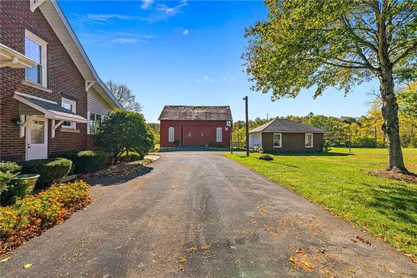 a house view with a outdoor space
