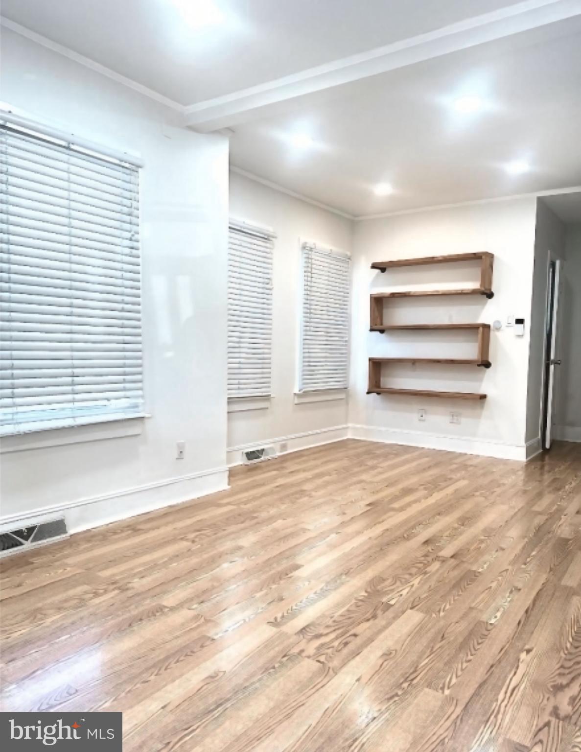 53 Gridley Street Hamilton, NJ 08610 - Photo 3 of 12