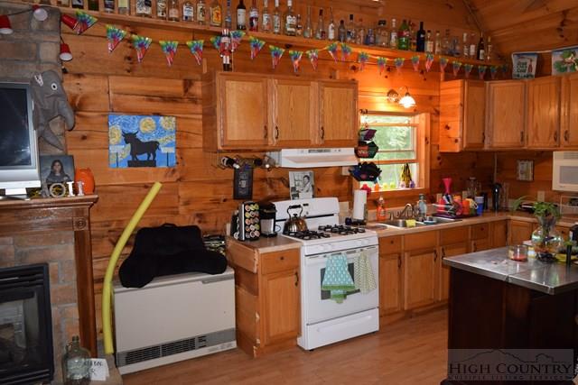 647 Junaluska Road Boone, NC 28607 - Photo 17 of 30 Gallery Image 17