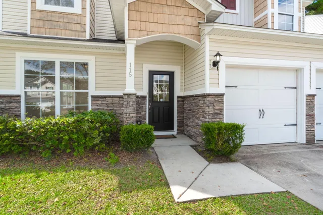 $345,000 | 115 Stoney Creek Way, Moncks Corner, SC 29461