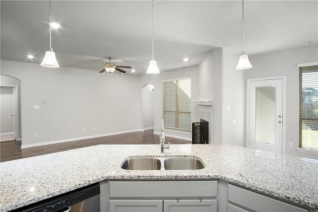 $2,645 | 2009 Markley Drive, Bryan, TX 77807