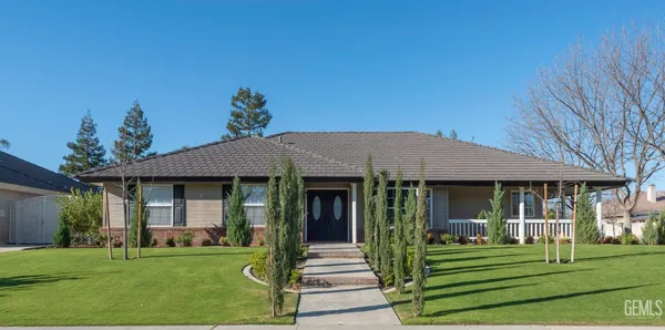$695,000 | Undisclosed Address, Bakersfield, CA 93312