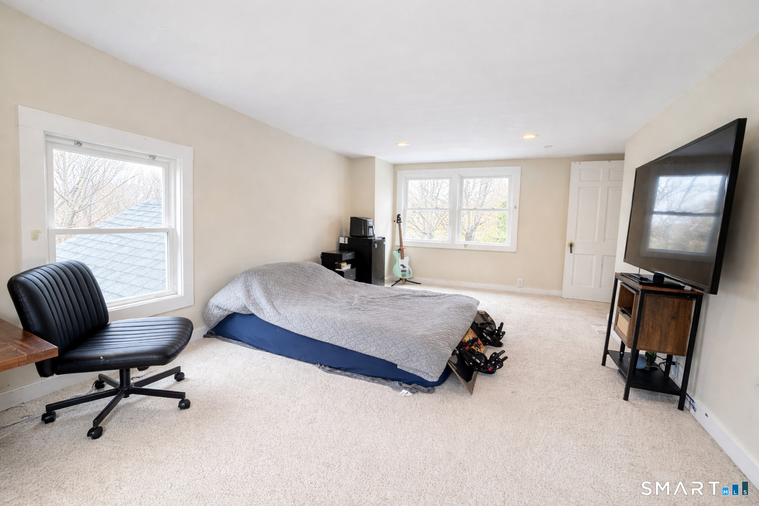 214 Pumpkin Hill Road New Milford, CT 06776 - Photo 13 of 27