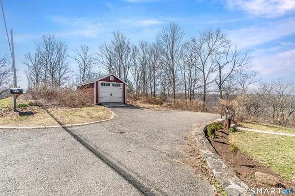 $499,000 | 214 Pumpkin Hill Road, New Milford, CT 06776